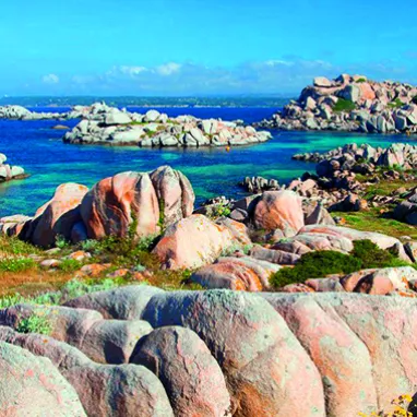 Les îles Lavezzi (The Lavezzi archipelago)